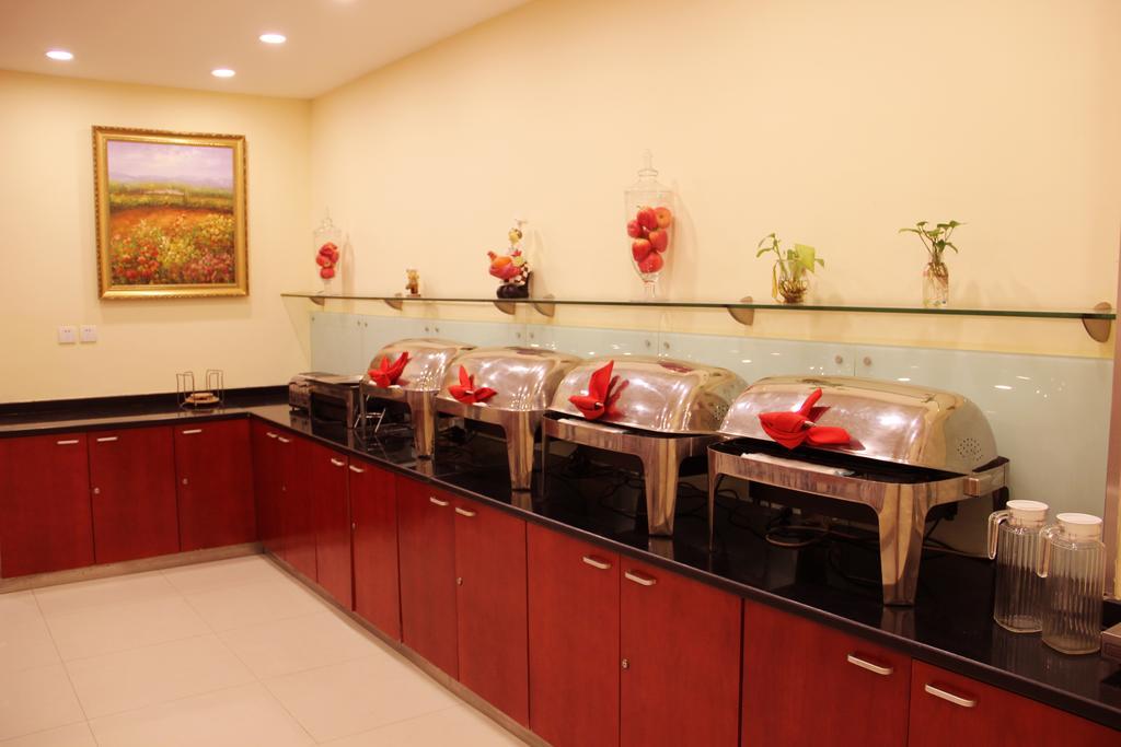 Hanting Express Shanghai Middle Sichuan Road Exterior foto